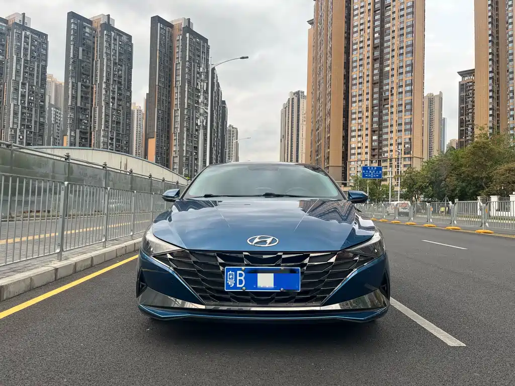 Hyundai Elantra 2021