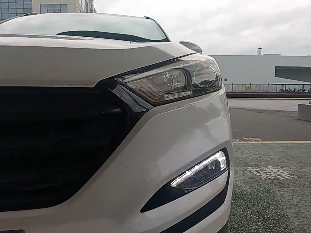Hyundai Tucson 2016 — фото 24