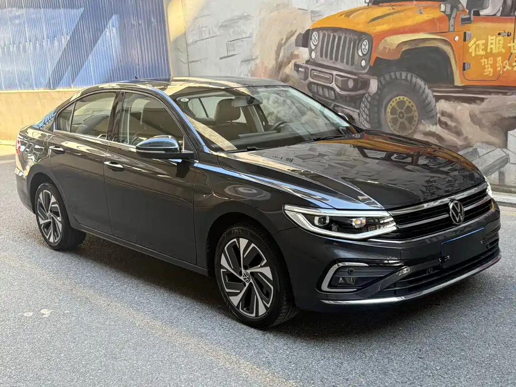 Volkswagen Bora 2023