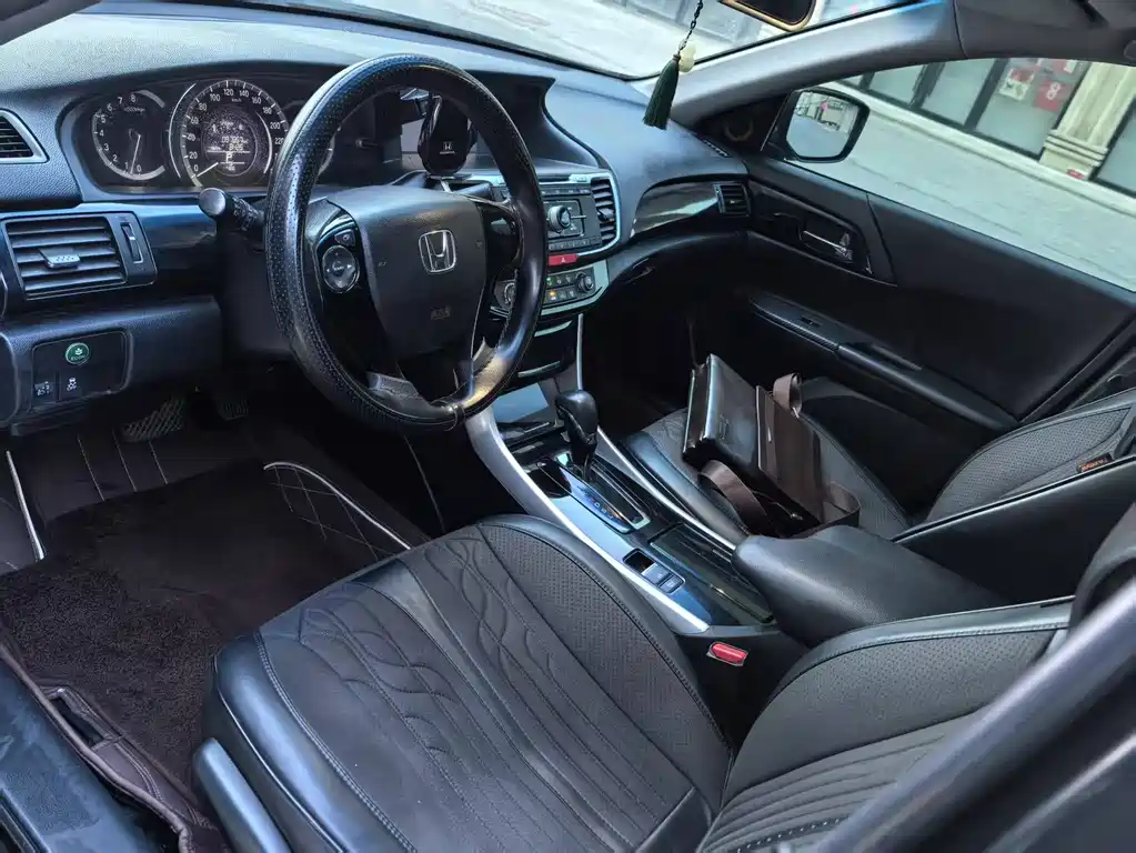 Honda Accord 2018 — фото 4