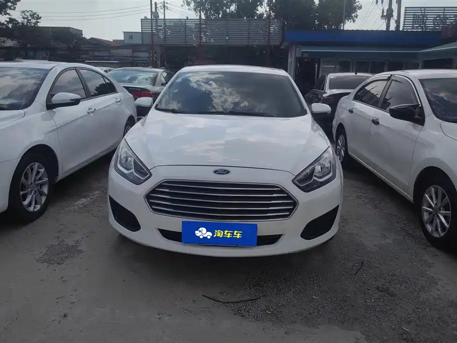Ford Escort 2019