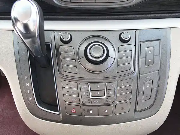 Buick GL8 2013