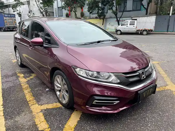 Honda Jade 2018