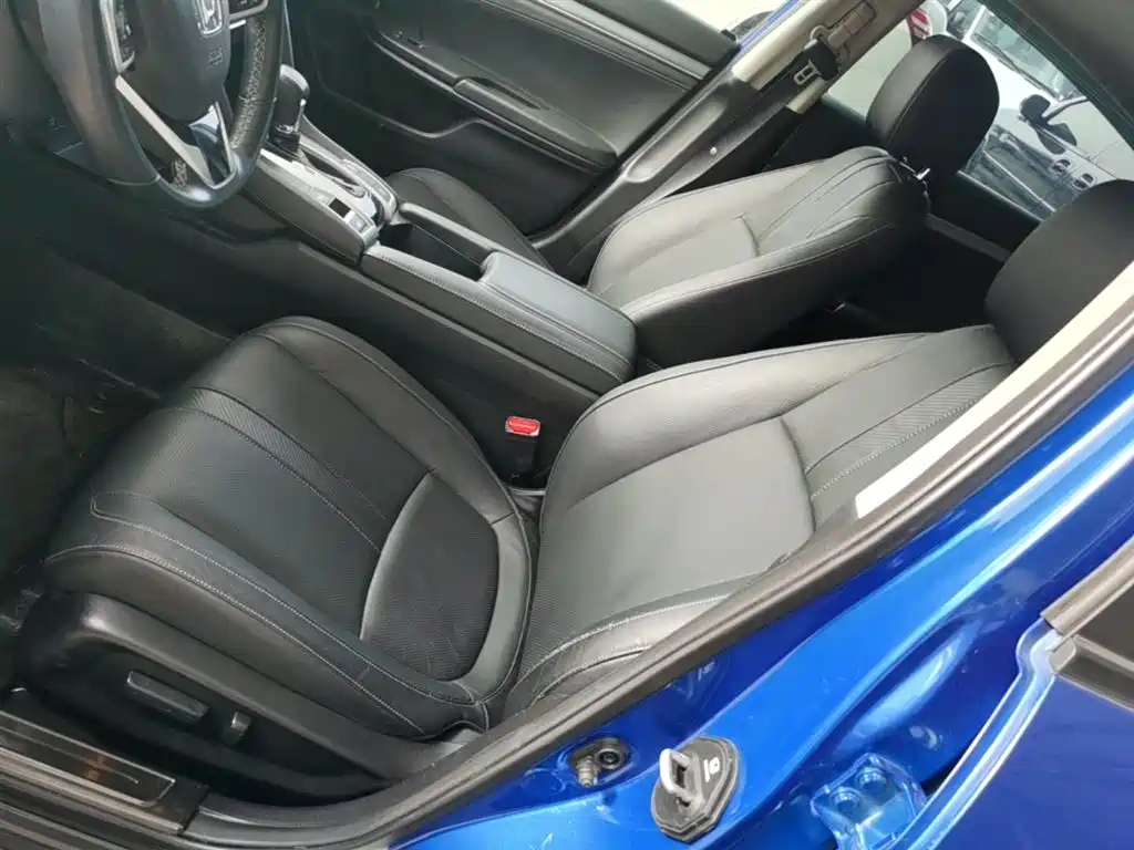 Honda Civic 2017 — фото 15
