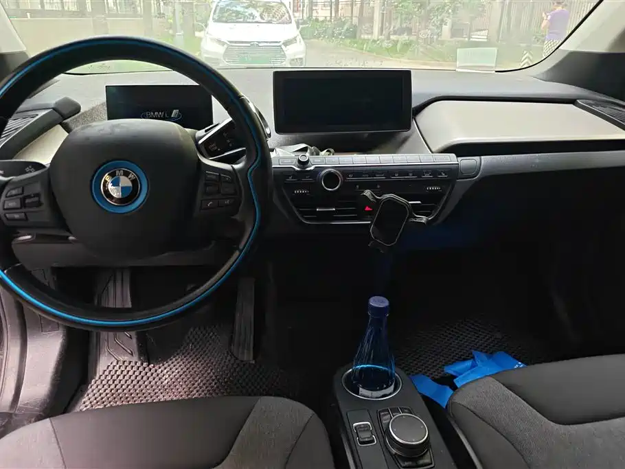 BMW i3 2017 — фото 12