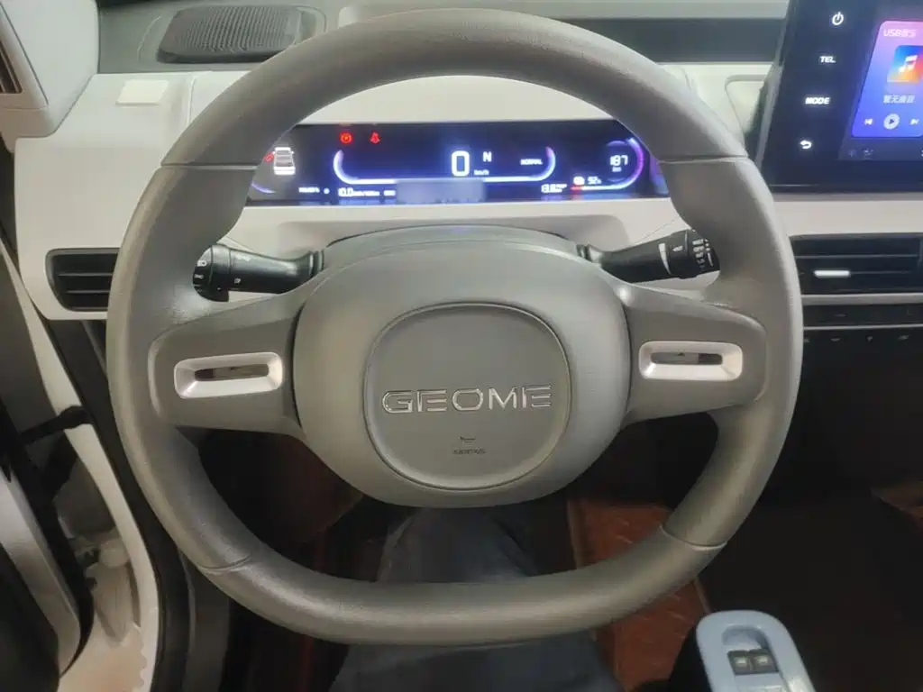 Geely Galaxy Panda 2025 — фото 11