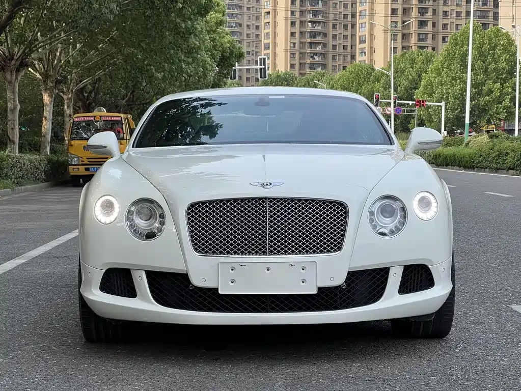 Bentley Continental 2013 — фото 2