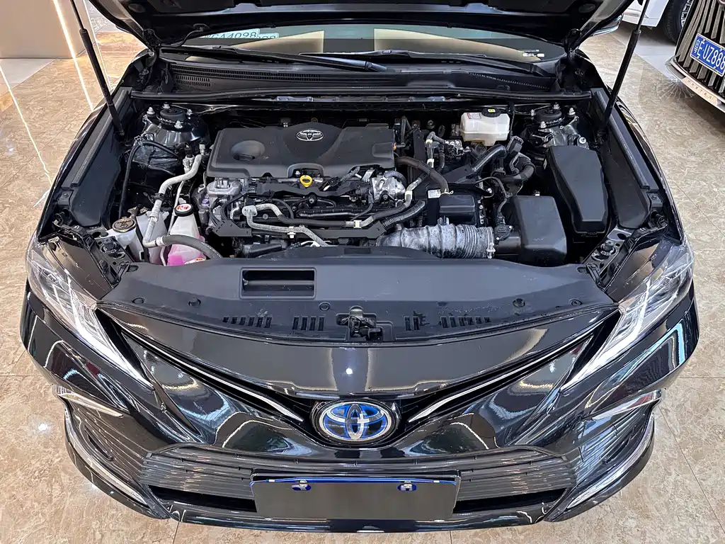 Toyota Camry 2022 — фото 16
