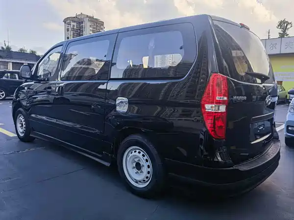 Hyundai H-1 Huiyi 2014