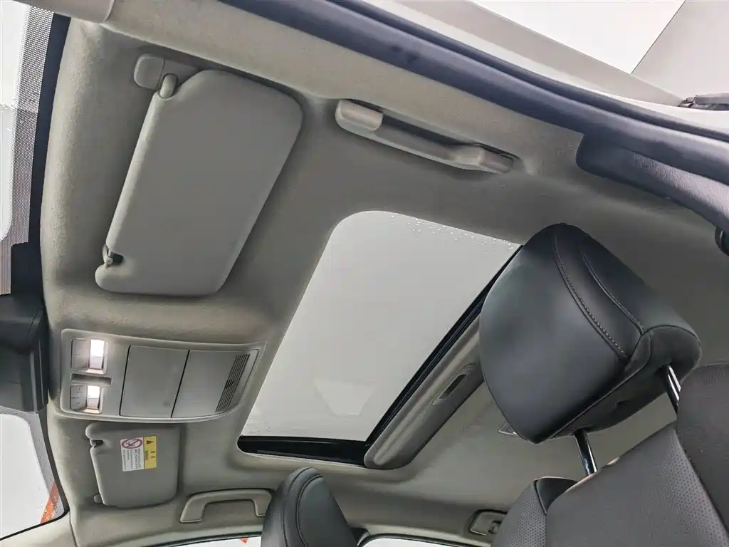 Mazda 3 Axela 2022 — фото 14