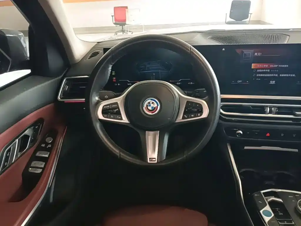 BMW i3 2023 — фото 11