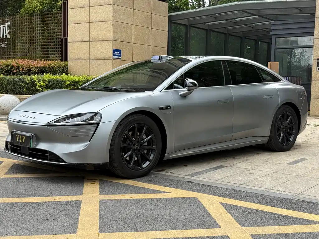 Luxeed Zhijie S7 2024