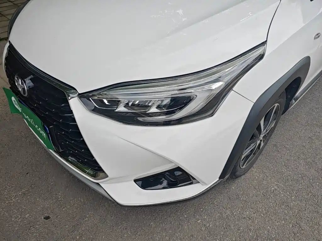 Toyota Yaris L 2021 — фото 24