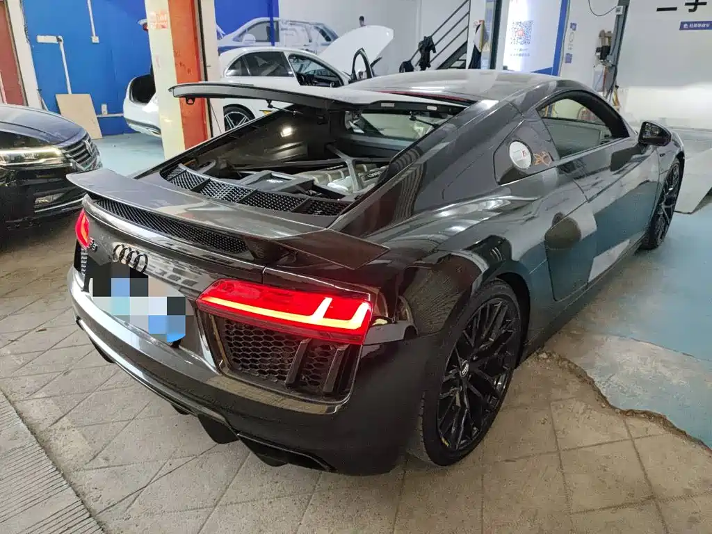 Audi R8 2017 — фото 3