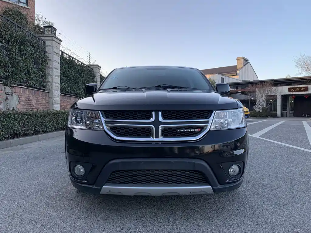 Dodge Journey 2014 — фото 5
