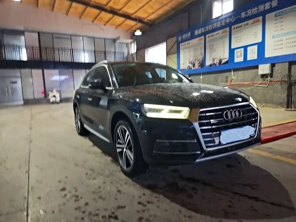 Audi Q5L 2019 — фото 3