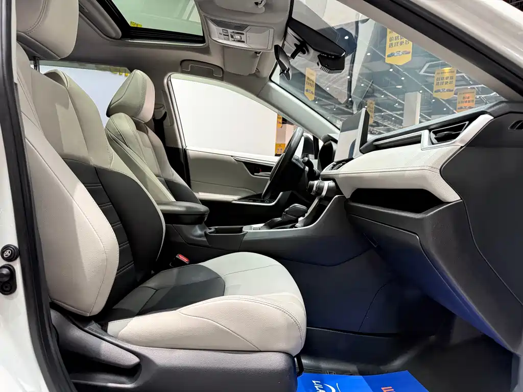Toyota Wildlander 2020 — фото 24
