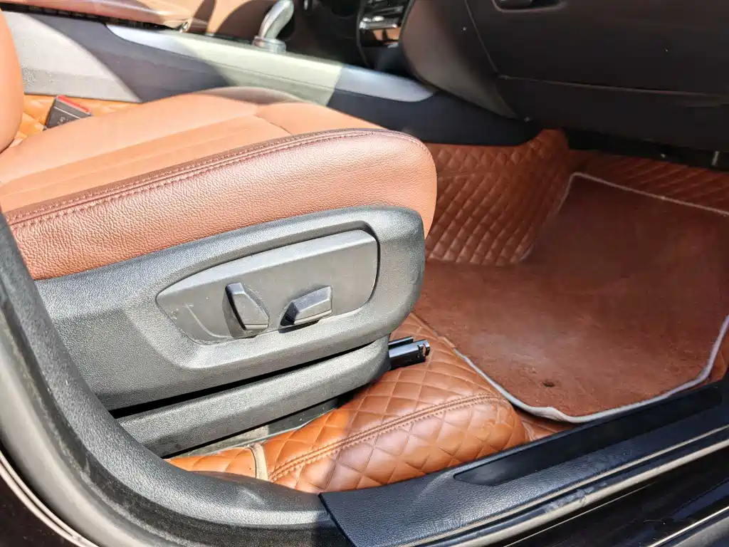 BMW X5 2018 — фото 10