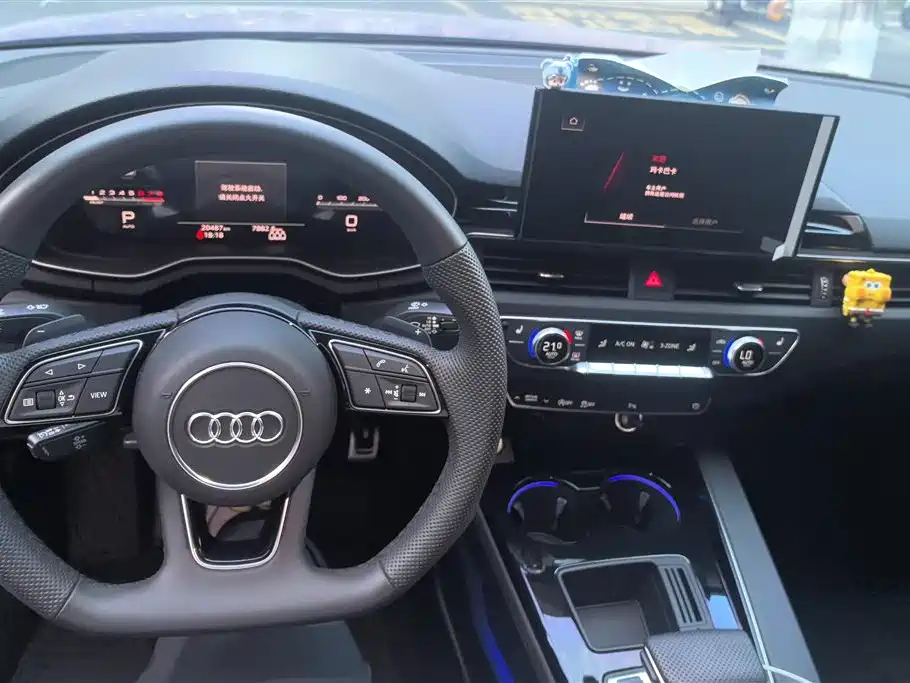 Audi A4L 2025 — фото 12