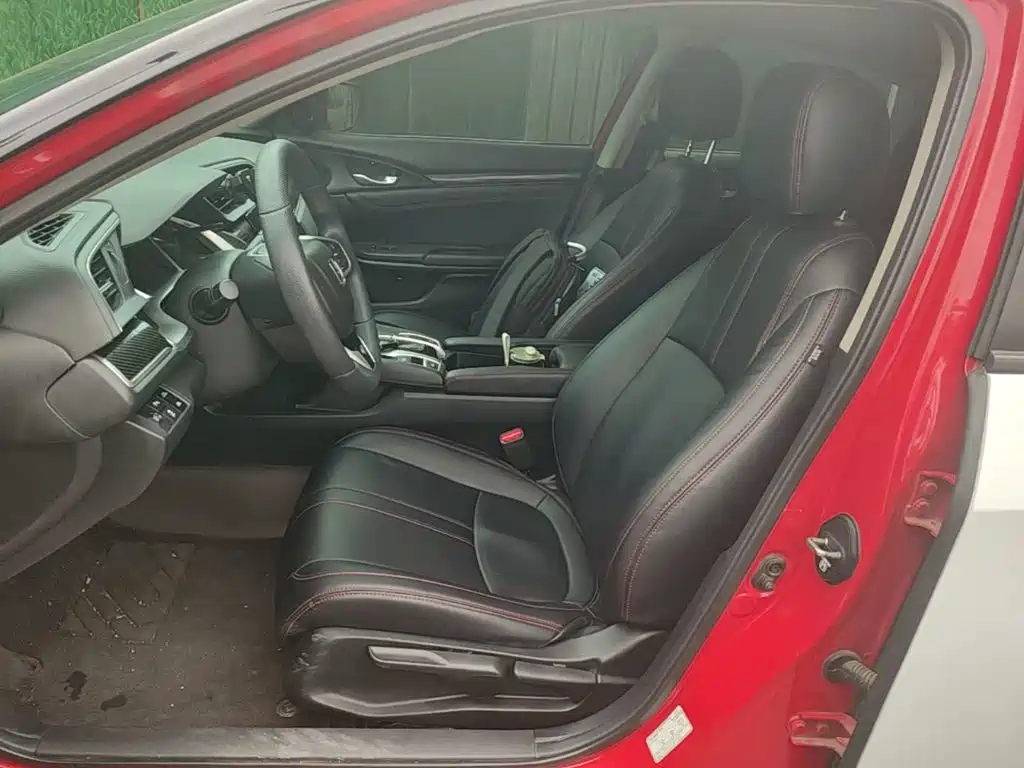 Honda Civic 2020 — фото 15