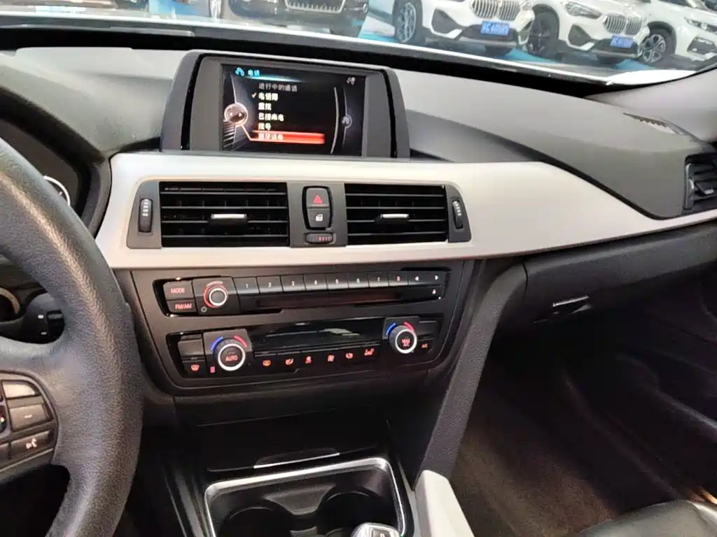 BMW 3 Series GT 2015 — фото 13