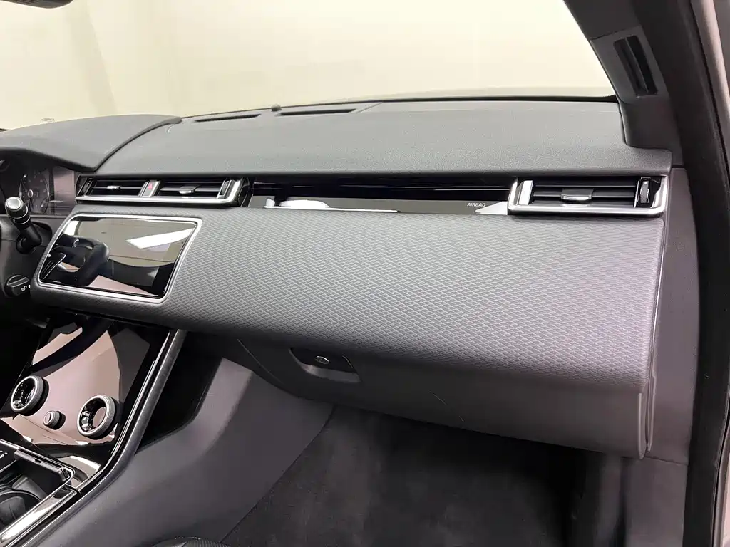 Land Rover Range Rover Velar 2018 — фото 26