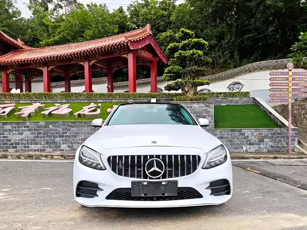 Mercedes-Benz C-Class 2020