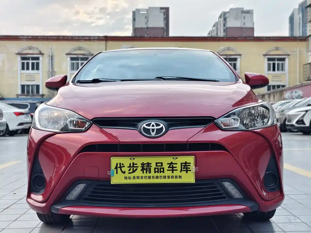 Toyota Yaris L 2021 — фото 2