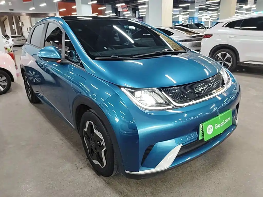 BYD Dolphin 2023