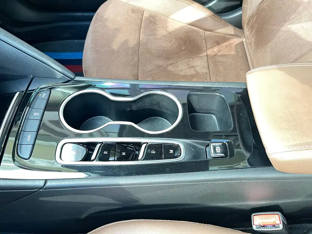 Buick Regal 2020 — фото 25