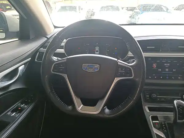 Geely Emgrand 2018