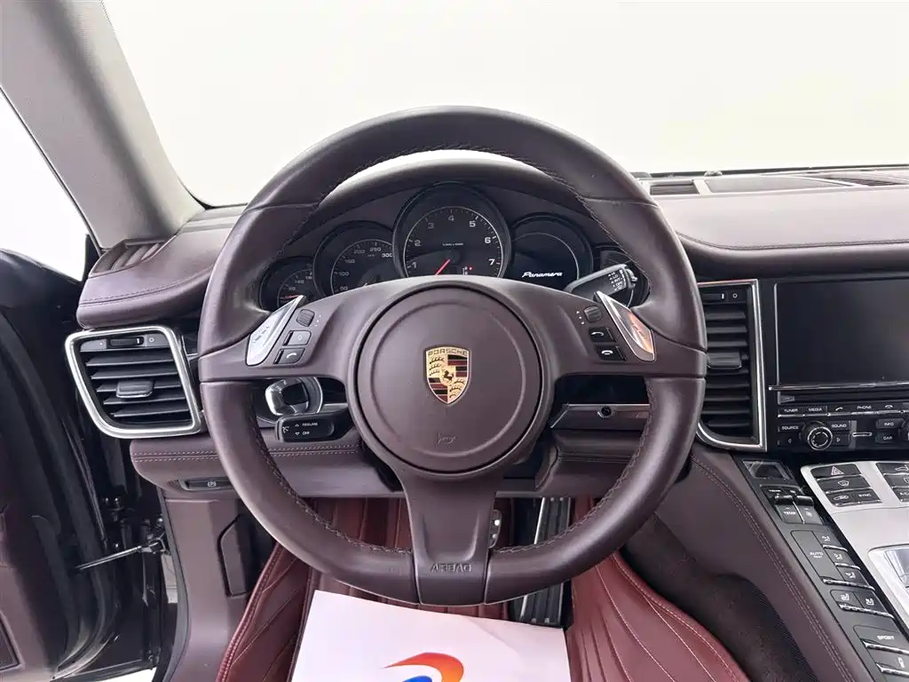 Porsche Panamera 2016 — фото 16