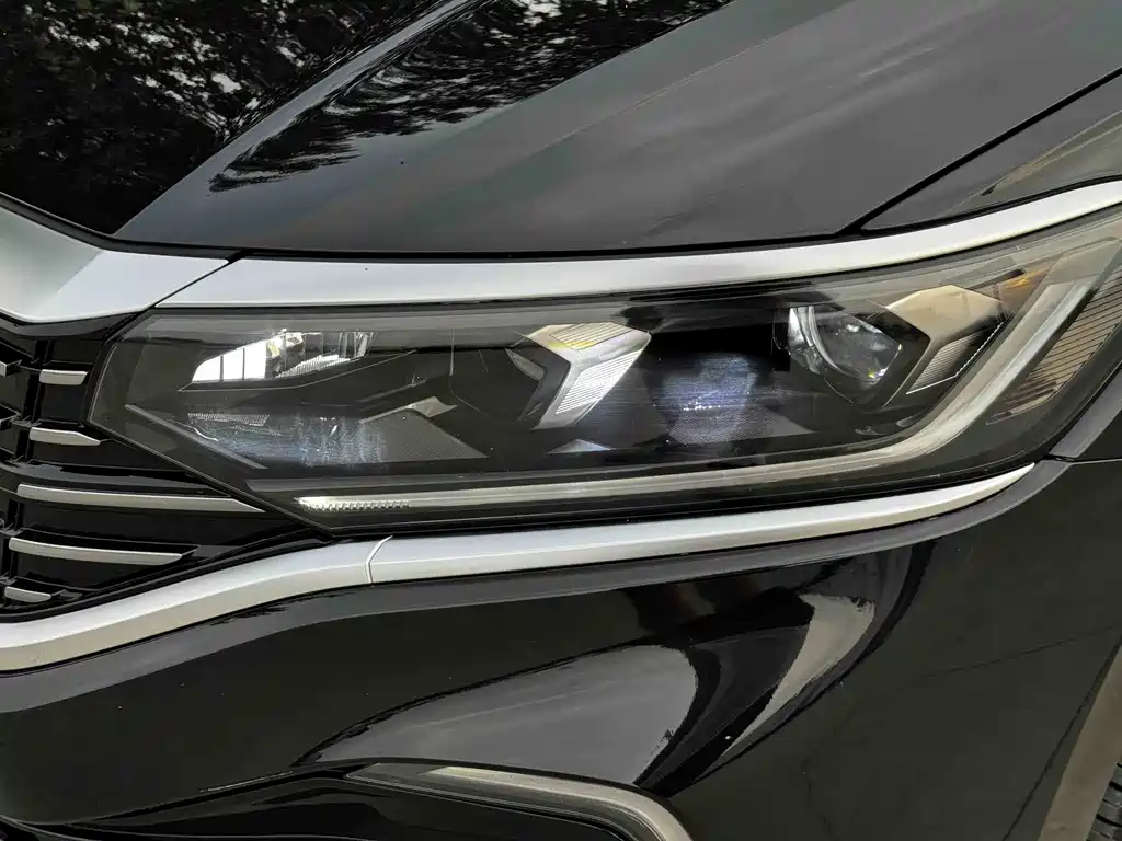 Volkswagen Passat PHEV 2022 — фото 13