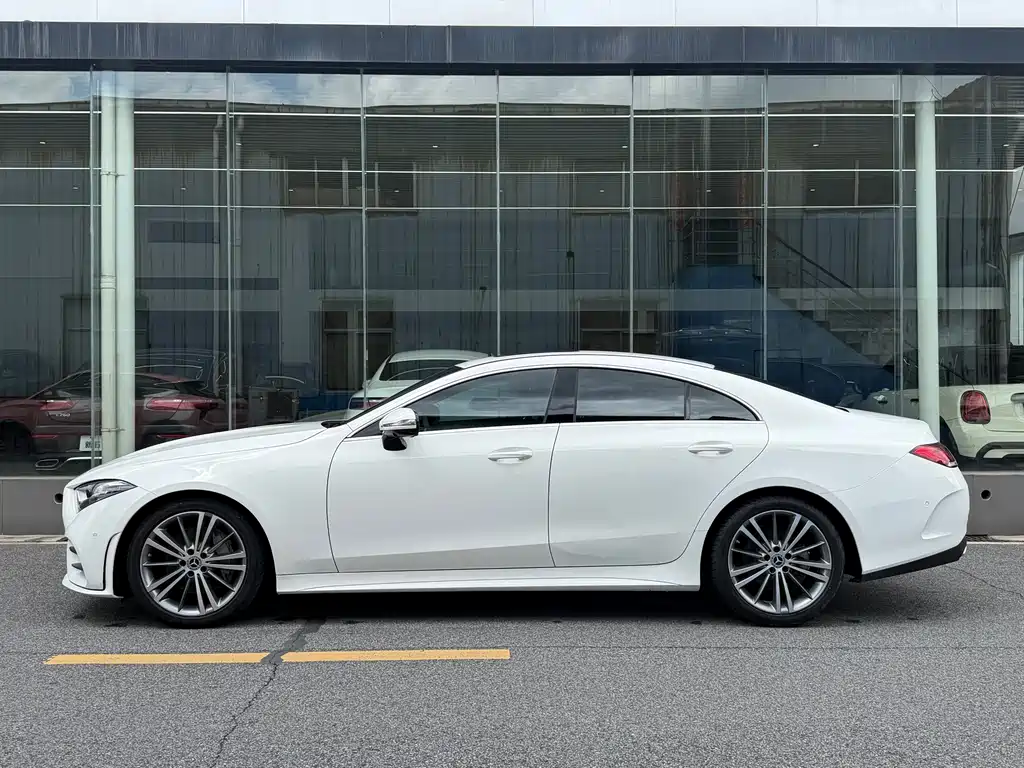 Mercedes-Benz CLS 2021 — фото 3