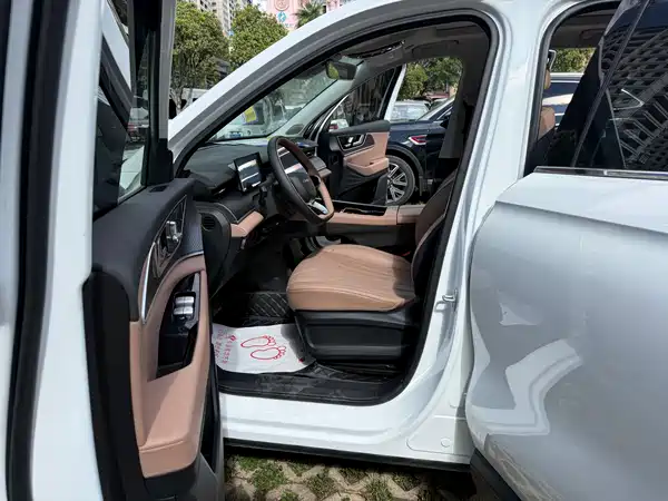 Chery Tiggo 8L 2025