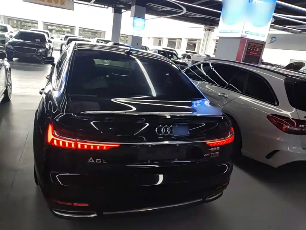 Audi A6L 2020