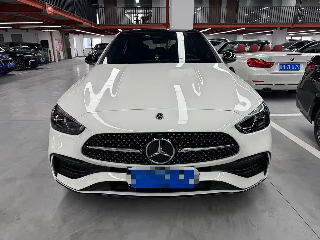 Mercedes-Benz C-Class 2024