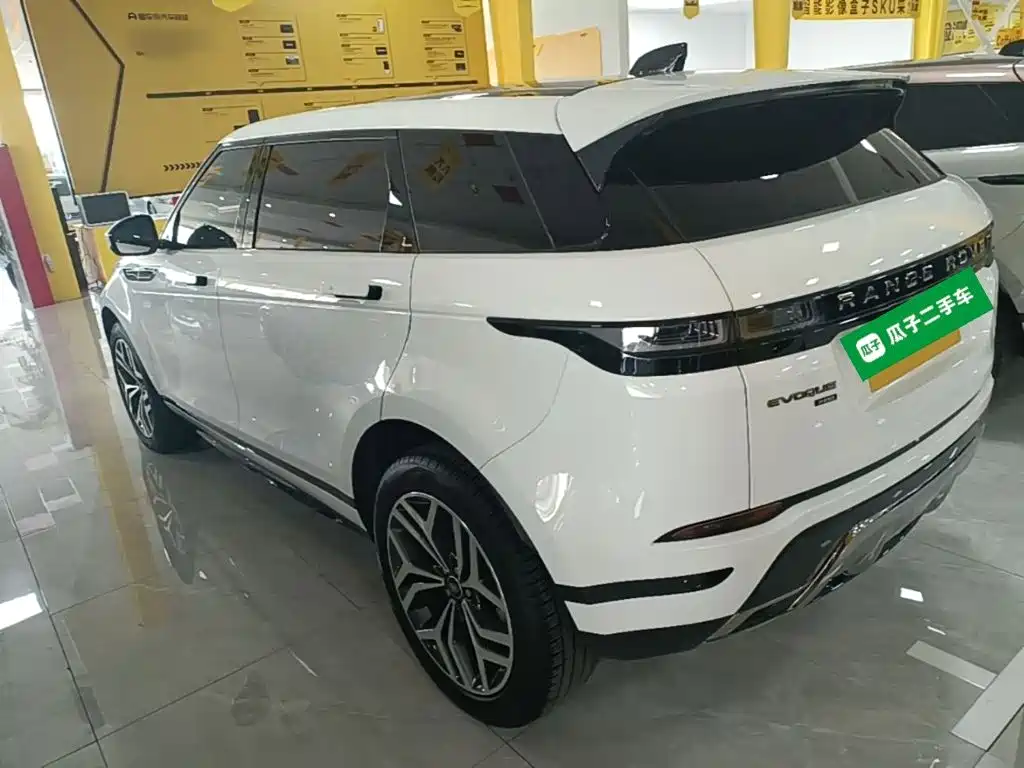 Land Rover Evoque 2024