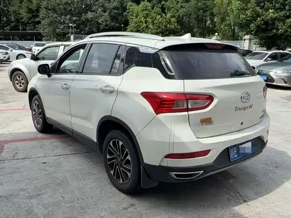 GAC Trumpchi GS4 2016
