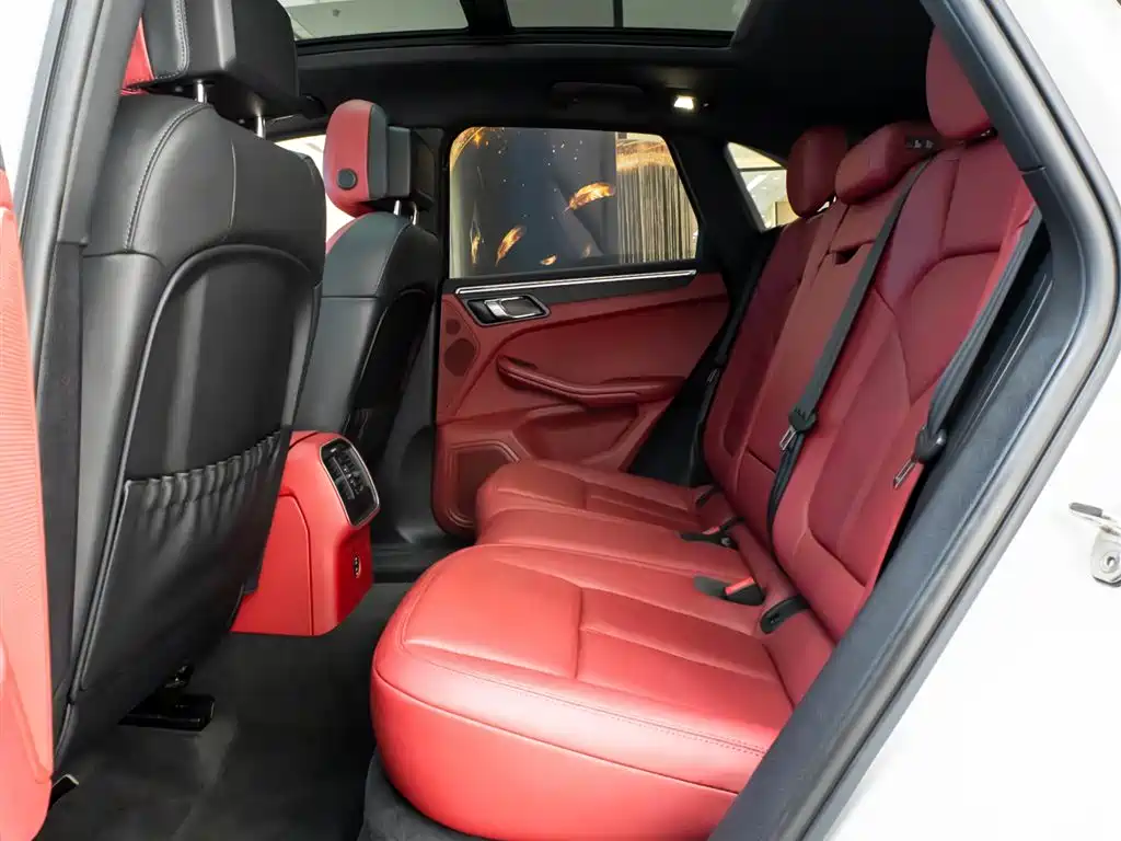 Porsche Macan 2023
