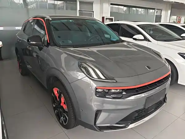 Lynk & Co 06 2022