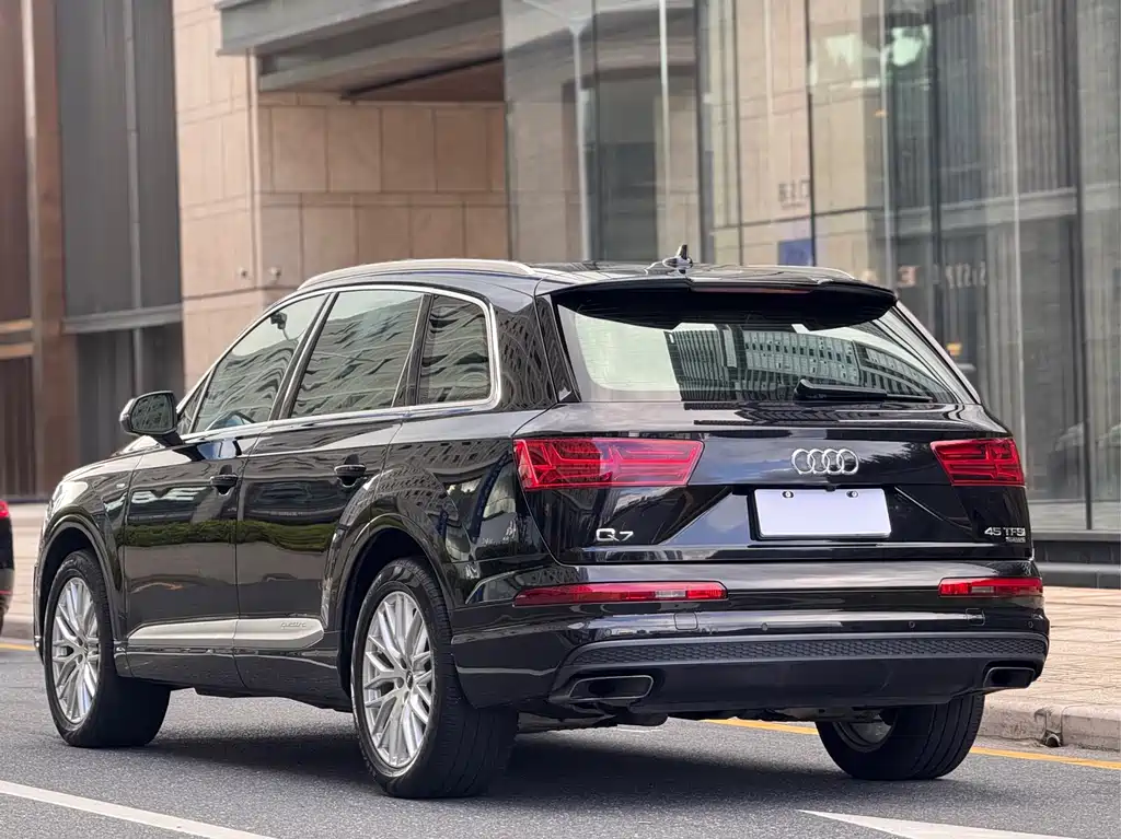 Audi Q7 2016
