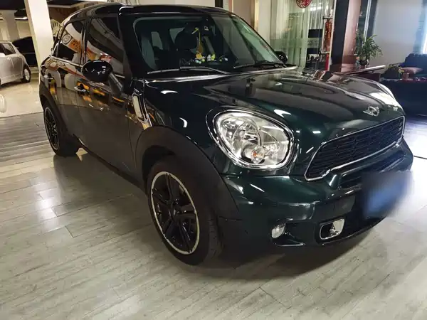 MINI Countryman 2015