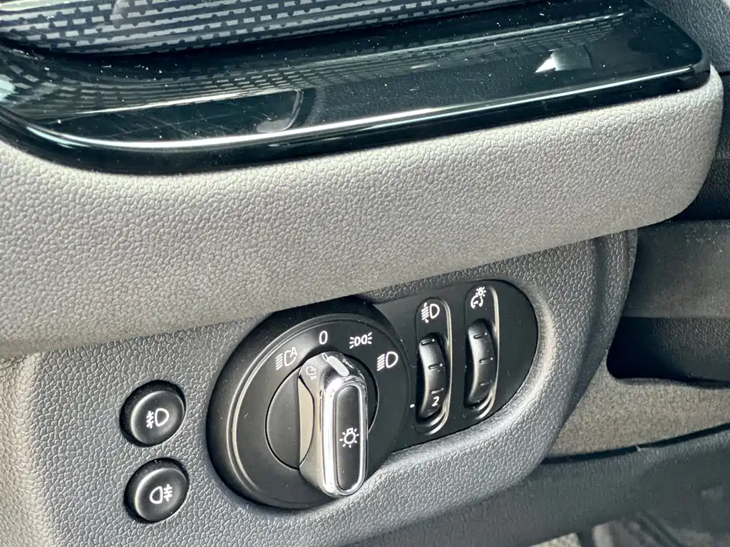 MINI Clubman 2019 — фото 24