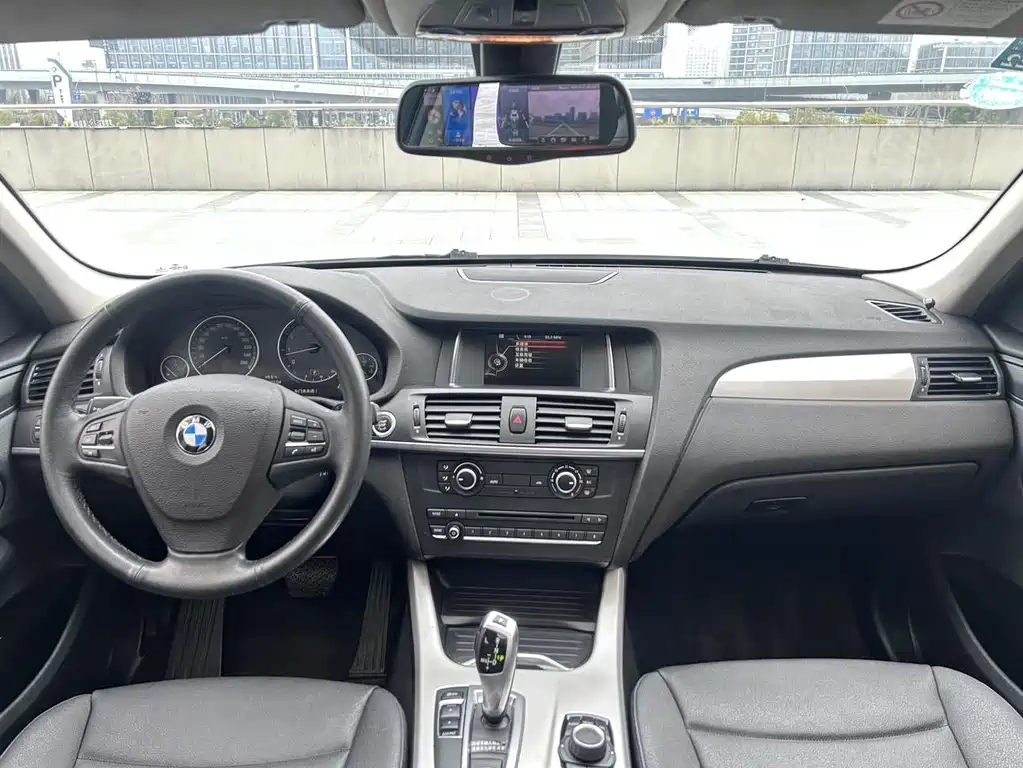BMW X3 2018 — фото 11