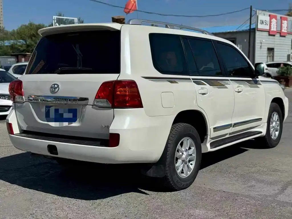 Toyota Land Cruiser 2015 — фото 9