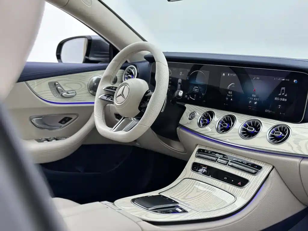 Mercedes-Benz E-Class 2022 — фото 4