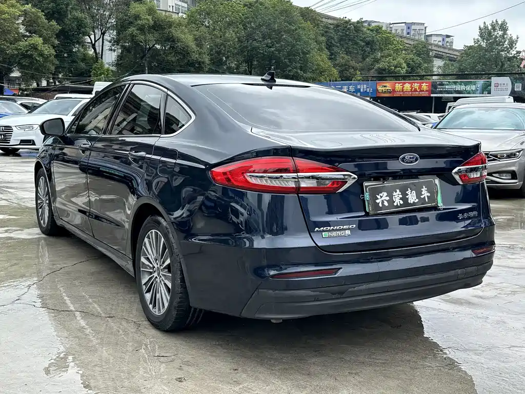 Ford Mondeo New Energy 2020 — фото 4