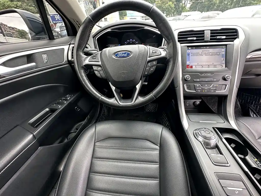 Ford Mondeo New Energy 2020 — фото 12