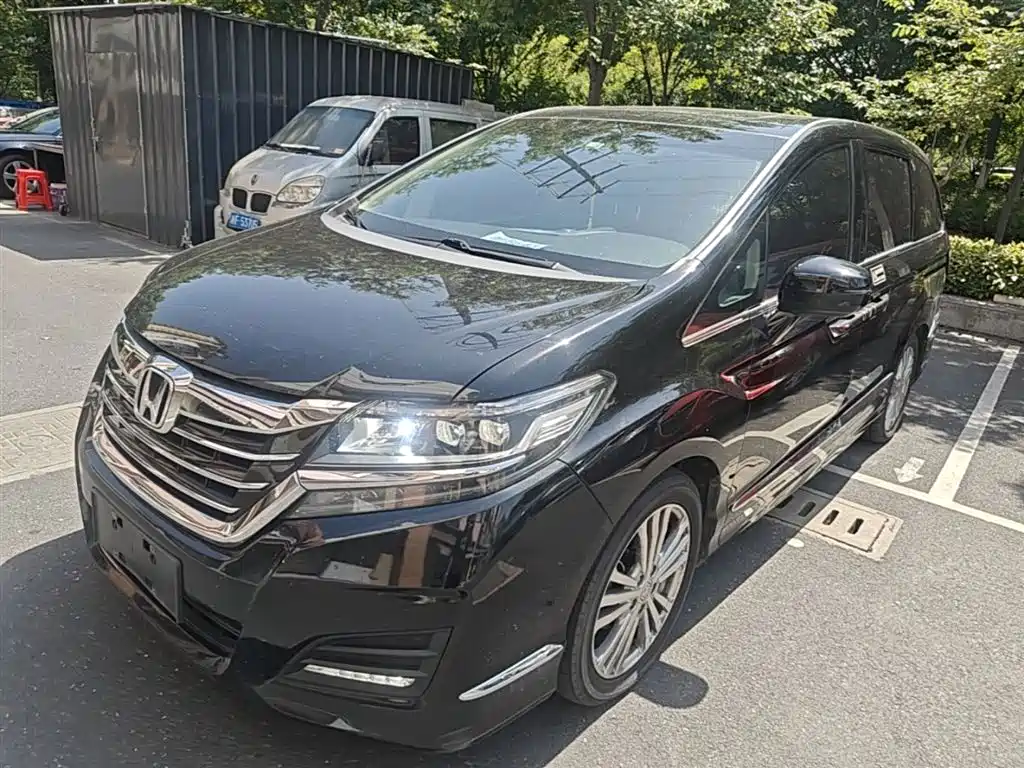Honda Elysion 2019 — фото 2